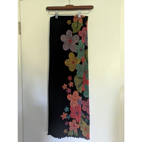 Anthropologie Acrylic Wool Scarf in Black Floral No Tag - Picture 2 of 5